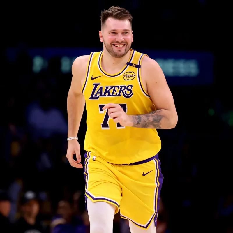 开云体育官网-美媒：赛季胜场场均得分，东契奇、亚历山大、马克西前三